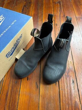 Blundstone 510 boots in Voltan Black womens originals v used condition